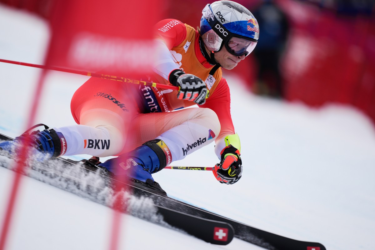 Switzerland's Marco Odermatt competes during a World Cup men's giant slalom skiing race, Sunday, Dec. 7, 2025, in Beaver Creek, Colo. (AP Photo/Robert F. Bukaty)
United States World Cup Gian ...