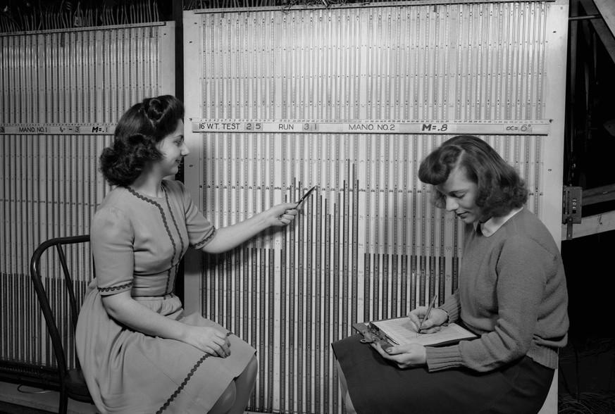 Computers reading from the Manometer Board of the 16 Foot Wind Tunnel.
NASA ID: ARC-1943-AAL-4962
Computers' at work in 16ft wind tunnel - calculating test data - reading manometer board
Date Cre ...