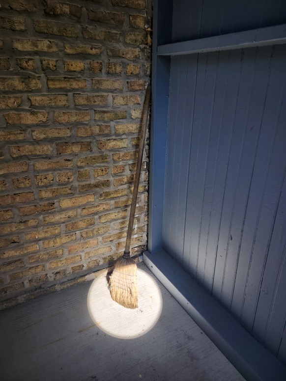 The Holy Broom
Accidental Renaissance
https://www.reddit.com/r/AccidentalRenaissance/comments/1kv496z/the_holy_broom/#lightbox