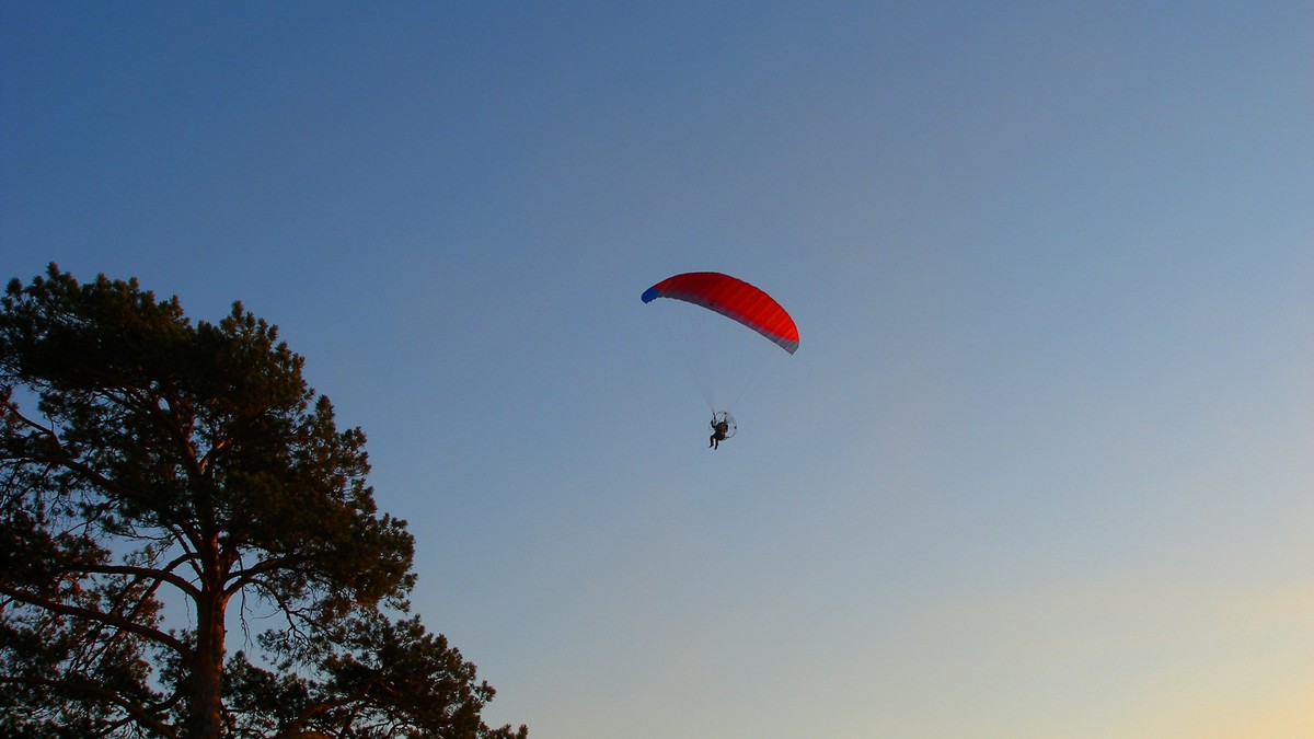 Speedflyer-in-M-rren-im-Berner-Oberland-t-dlich-verungl-ckt