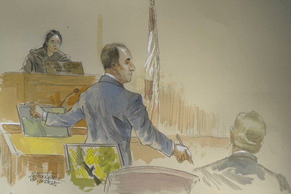 This courtroom sketch shows lead government prosecutor John Shipley speaking during the opening statements of the during the trial of Ryan Routh, who is charged with attempting to assassinate Donald T ...