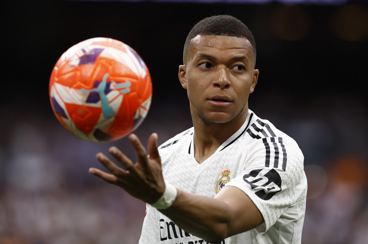 Mbappé porte plainte contre le PSG