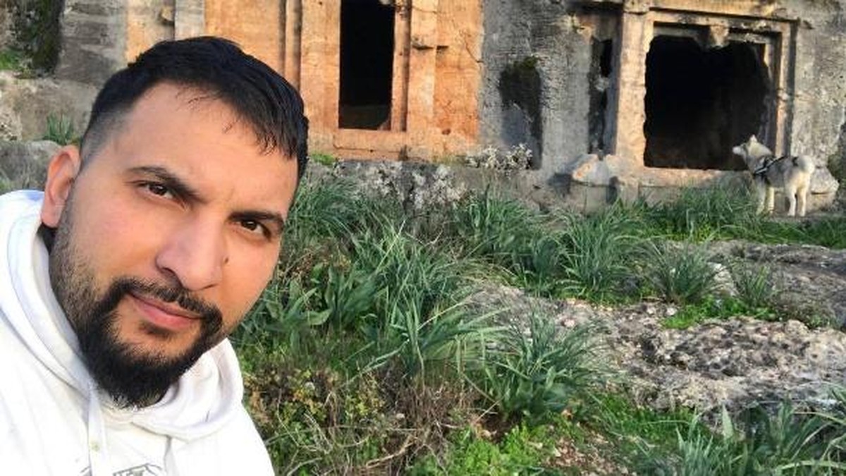 «Urlaubsgrüsse»: Am 23. Februar postete Attila Hildmann dieses Foto, machte sich lustig über «Fluchtgefahr als Grund für einen Haftbefehl». Dass dann sein Aufenthaltsort bekannt wurde, war ihm aber of ...