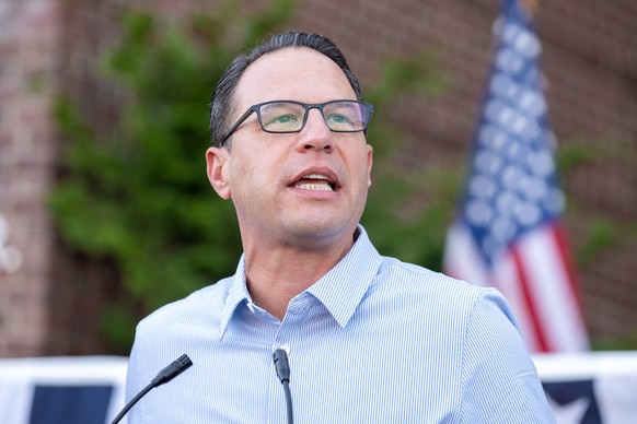 epa11646521 Pennsylvania Gov. Josh Shapiro speaks during a campaign rally in support of Vice President Kamala Harris and her &#039;New Way Forward&#039; initiative in Philadelphia, Pennsylvania, USA,  ...