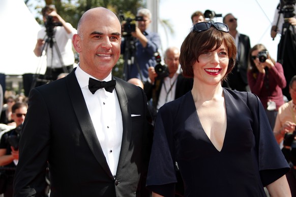 epa06727883 Swiss President Alain Berset (L) and his wife Muriel Zeender arrive for the screening of The Image Book (Le Livre d'image) at the 71st Annual Cannes Film Festival in Cannes, France...