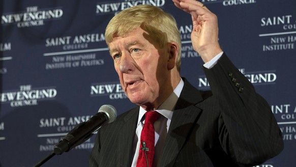 epa07372566 Former Massachusetts Governor Bill Weld announces his intention to form an exploratory committee to purse the Republican nomination for United States President at the New England Council P ...