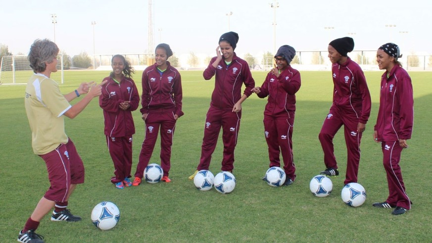 Die deutsche Trainerin Monika Staab trainierte die katarische Frauennationalmannschaft von 2013 bis 2014.