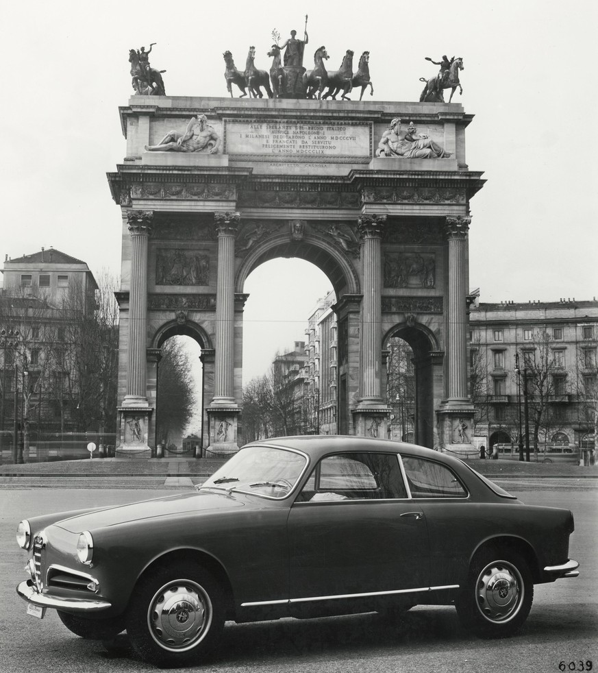 110 jahre alfa romeo fangio carabinieri polizei retro auto 2020