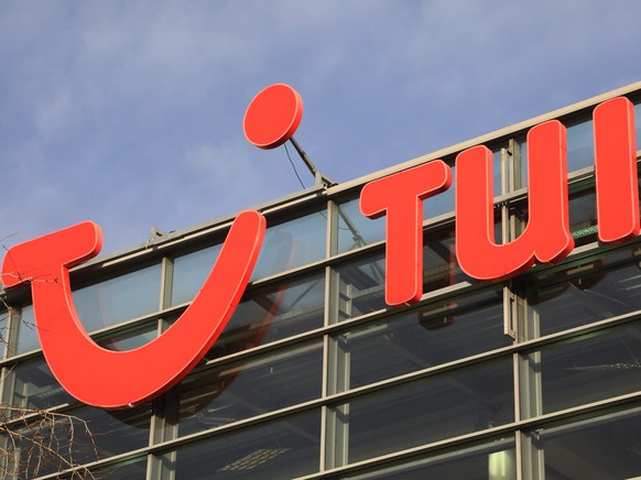 epa08997279 (FILE) - A TUI logo at the venue of the Annual General Meeting of TUI AG in Hannover, northern Germany, 12 February 2019 (reissued 08 Februar 2021). TUI is due to publish their financial y ...