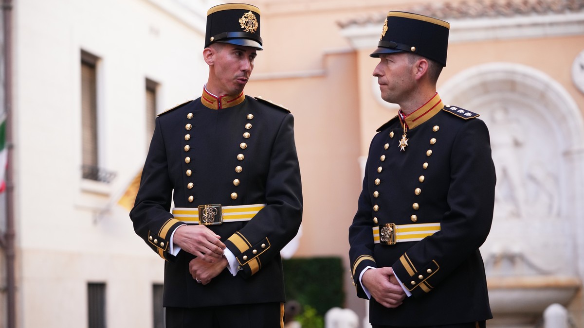 Die-Schweizergarde-hat-eine-neue-Uniform-so-sieht-sie-aus