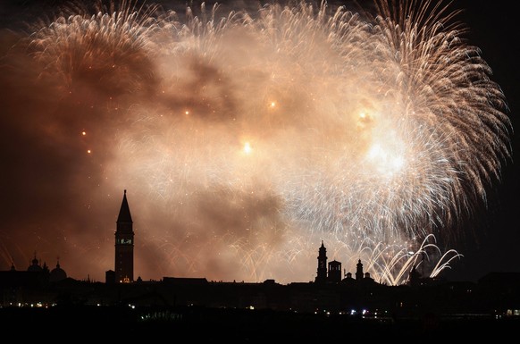 Festa del Redentore in Venice on 15-16 July 2023 The Festa del Redentore is a traditional Venetian festival celebrated on the third Sunday of July, with the fulcrum on the island of Giudecca and with  ...