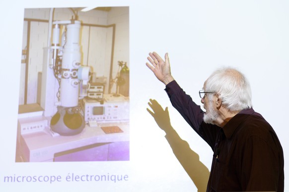 Jacques Dubochet, University of Lausanne, one of the 2017 Nobel Prize winners in Chemistry gives a lecture at the Universitiy of Lausanne, UNIL, Switzerland, Thursday, October 5, 2017. The Karolinska  ...