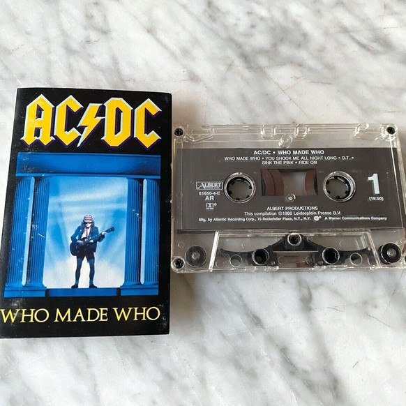 AC/DC – Who Made Who, album 1986
https://i.ebayimg.com/00/s/MTIwMFgxNjAw/z/kO8AAOSwxyxgnw05/$_57.JPG?set_id=8800005007