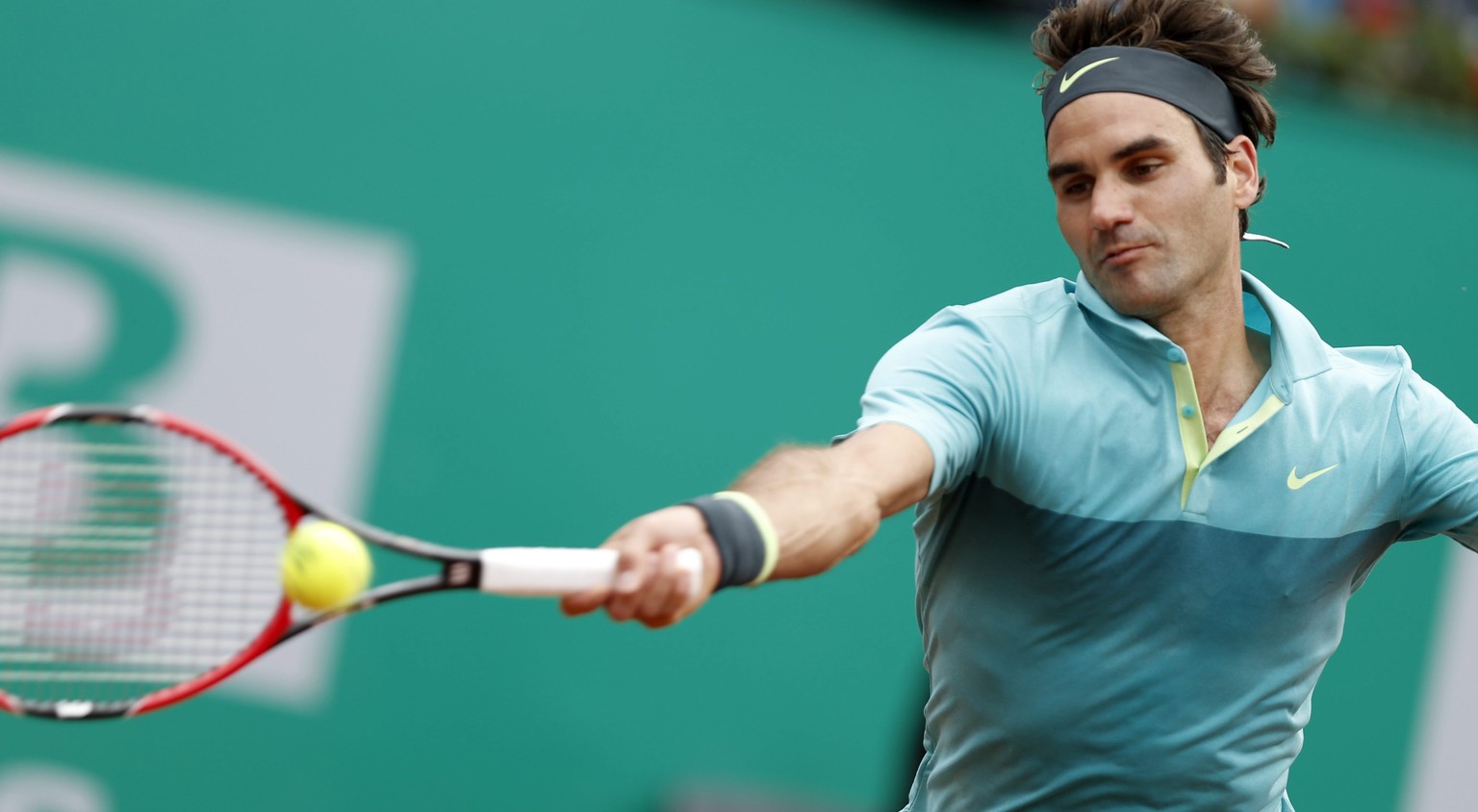 Nach einem harten Stück Arbeit steht Federer im Final von Istanbul.