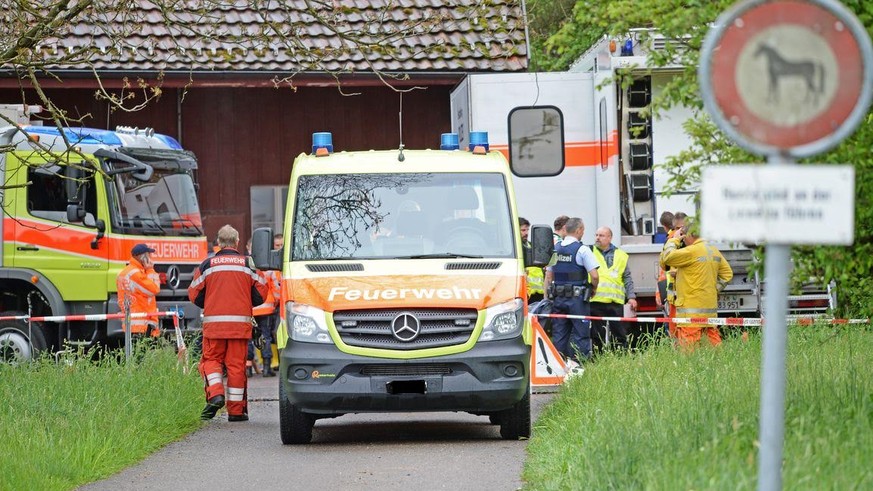 Rettungskräfte am Unfallort.