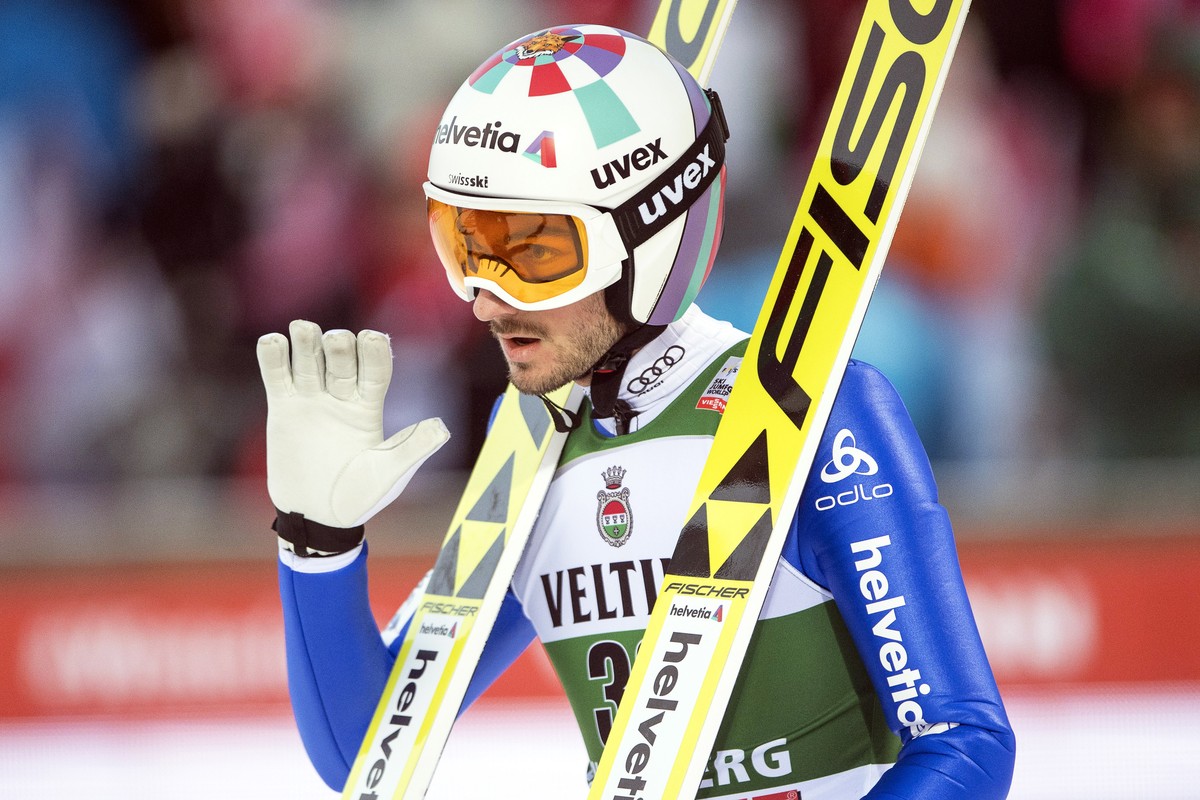 epa07233618 Kilian Peier of Switzerland reacts during the men's FIS Ski Jumping World Cup in Engelberg, Switzerland, 15 December 2018. EPA/URS FLUEELER