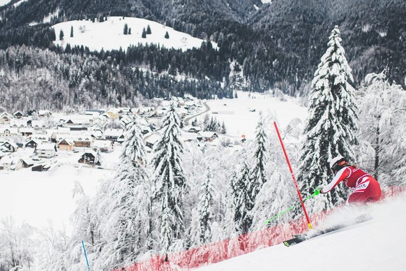 09.01.2022, Podkoren, Kranjska Gora, SLO, FIS Weltcup Ski Alpin, Slalom, Damen, 1. Lauf, im Bild Skier in action // in action during her 1st run of women Slalom of FIS ski alpine world cup at the Podk ...