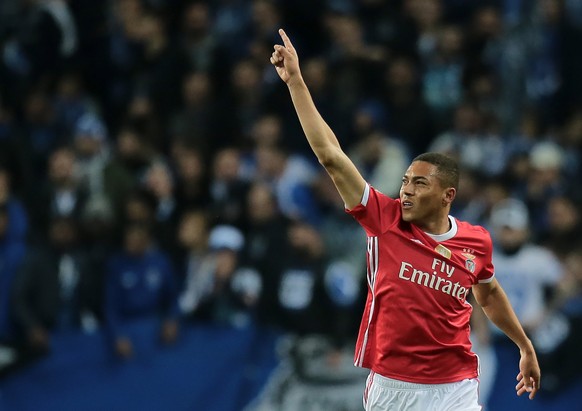 epa08203946 Benfica&#039;s player Carlos Vinicius celebrates after scoring a goal during the Portuguese First League soccer match FC Porto vs Benfica held at Dragao stadium in Porto, Portugal, 08 Febr ...