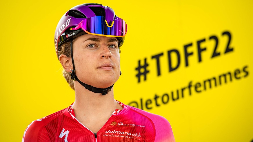 IMAGO / frontalvision.com

REUSSER Marlen: Tour de France Femmes 2022 3. Stage REUSSER Marlen ( SUI ) TEAM SD WORX ( SDW ) - NED Querformat - quer - horizontal - Landscape - Event/Veranstaltung: Tour  ...
