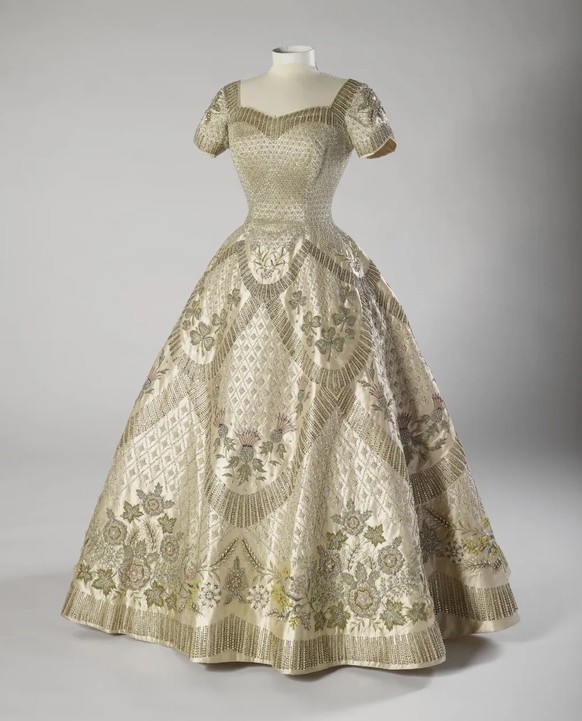 Krönungskleid von Queen Elizabeth, 1953