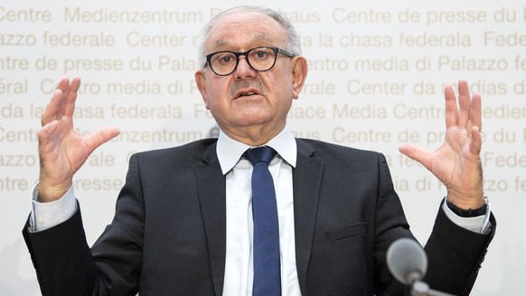 Hans Hollenstein, Praesident der PostCom stellt deren Jahresbericht an einer Medienkonferenz vor, am Montag, 17. Juni 2019, in Bern. (KEYSTONE/Peter Schneider)