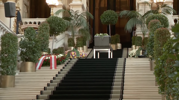 Peymanns Sarg auf der «Feststiege».