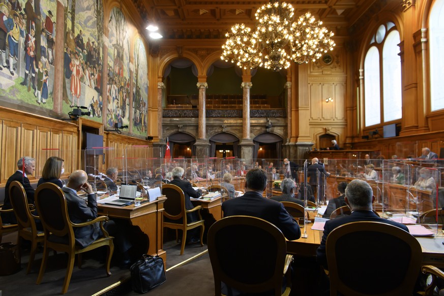 Parlamentarier debattieren waehrend der Sommersession der Eidgenoessischen Raete, am Donnerstag, 10. Juni 2021 im Staenderat in Bern. (KEYSTONE/Anthony Anex)