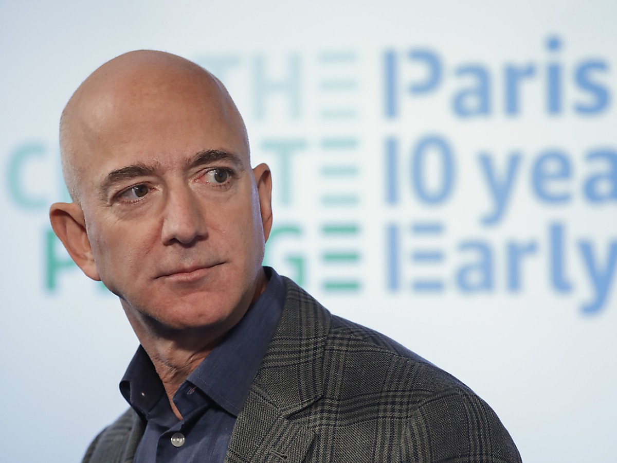 Jeff Bezos, le CEO d'Amazon, n'est plus "que" le troisi�me homme le plus riche de la plan�te.