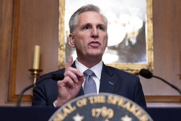 epaselect epa10892935 US Speaker of the House of Representatives Kevin McCarthy takes part in a press conference after the House of Representatives passed a forty-five-day stopgap measure to fund the government, on Capitol Hill in Washington.