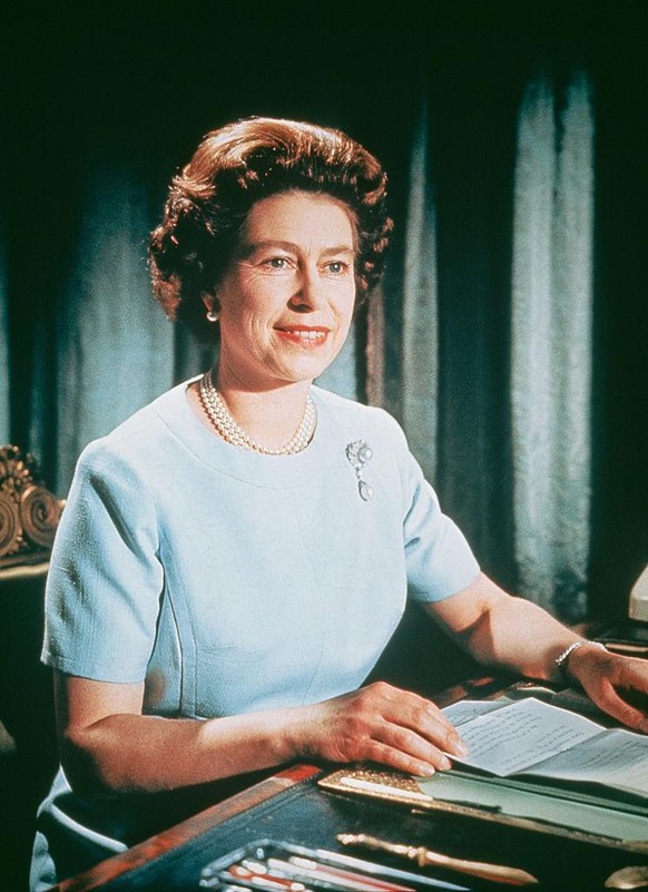 Queen Elizabeth II makes her Christmas Broadcast, 25th December 1971. (Photo by Hulton Archive/Getty Images)