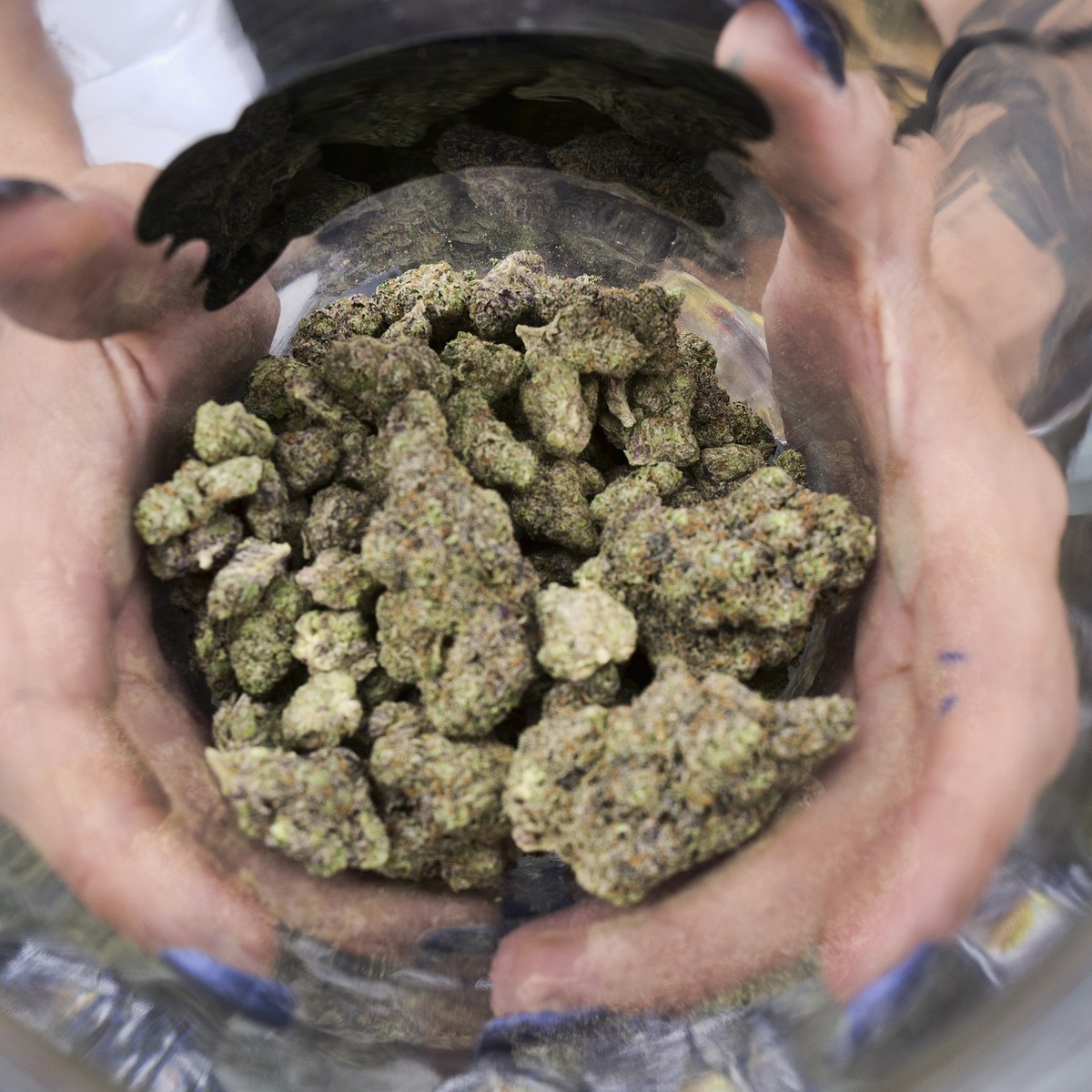 Fake Cannabis: Ein Drogentrend schwappt in die Schweiz - mit Folgen