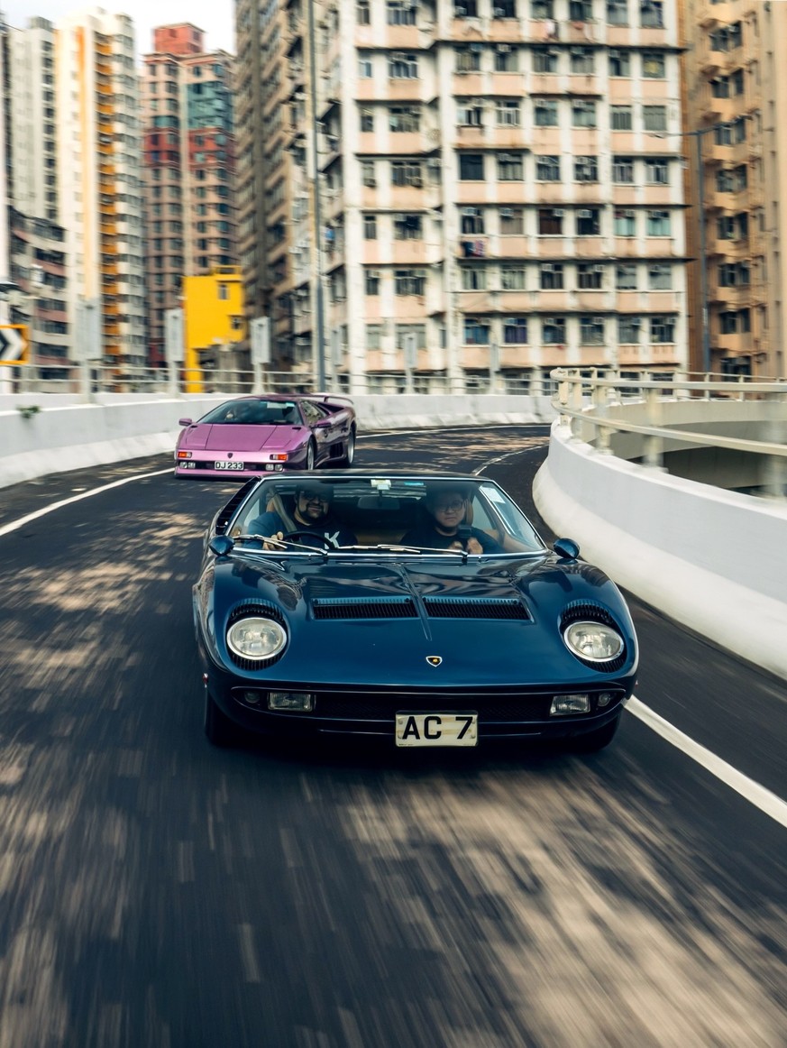 57 Jahre, 1 Stadt, 1 Besitzer: Der Hongkong-Lambo

1969er Lamborghini Miura

https://www.instagram.com/aaronchungphoto/