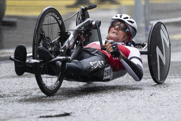epa11629721 Heinz Frei of Switzerland competes in the Men&#039;s H3 Road Race at the 2024 UCI Road and Para-cycling Road World Championships in Zurich, Switzerland, 28 September 2024. EPA/ENNIO LEANZA