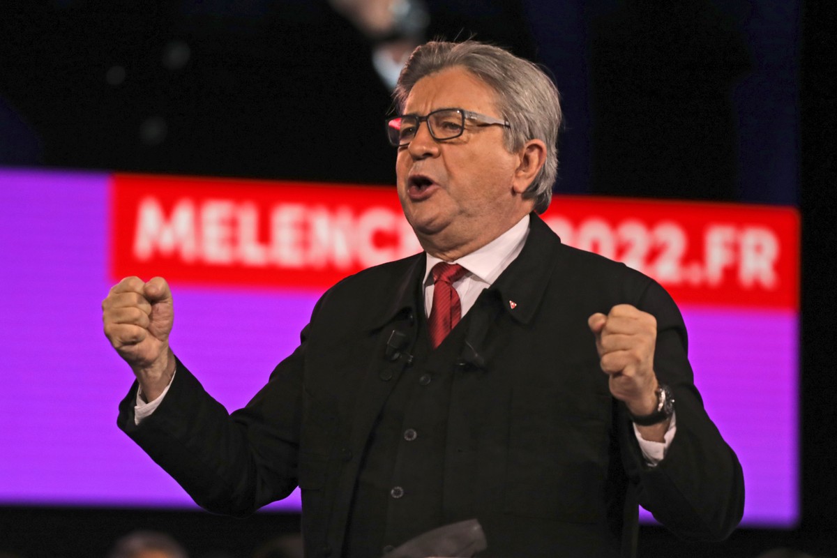 French far left presidential candidate Jean-Luc Melenchon delivers a speech during a rally in Paris suburb La Defense, Sunday, Dec.5, 2021. A first round is to be held on April, 10, 2022 and should no ...