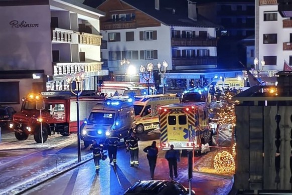 crans montana

https://x.com/TruthFairy131/status/2006623615006196133/photo/2