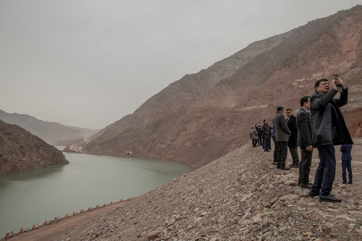 This image provided by World Press Photo is part of a series titled Battered Waters which won the World Press Photo Long Term Projects award by photographer Anush Babajanyan, VII Photo for National Ge ...