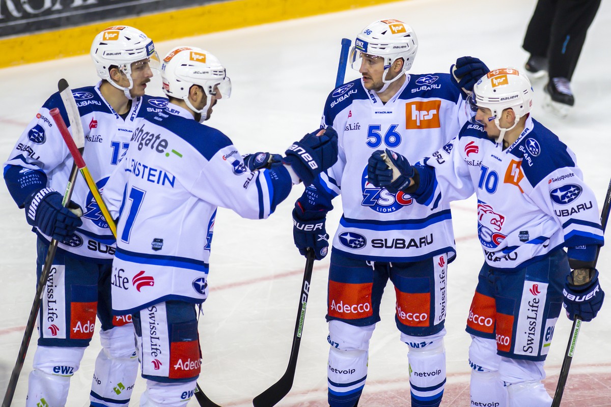 Les joueurs zuerichois laissent eclater leur joie, lors du match du championnat suisse de hockey sur glace de National League LNA, entre le Geneve Servette HC et le ZSC Lions, ce jeudi 9 decembre 2021 ...