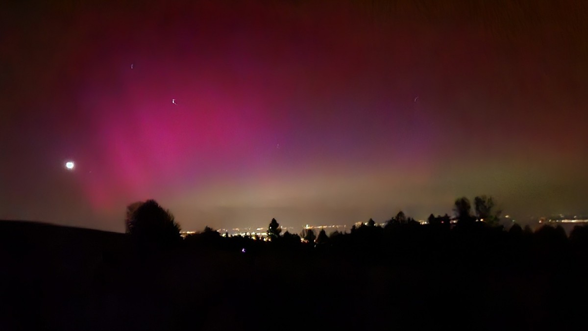 Polarlichter Eggersrieter Höhe über dem Bodensee