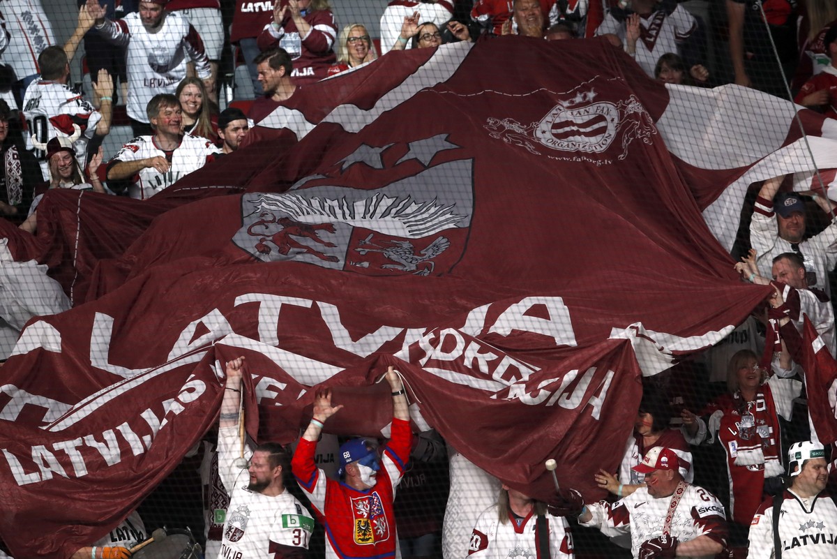 epa10641799 Latvia's supporters cheer during the preliminary round group B match between Kazakhstan and Latvia at the IIHF Ice Hockey World Championship 2023 in Arena Riga, Latvia, 20 May 2023. E ...