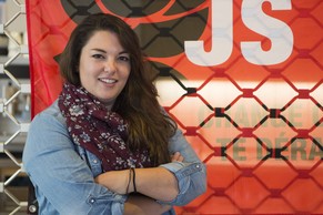 Die Praesidentin der Juso Schweiz Tamara Funiciello anlaesslich der Delegiertenversammlung der Juso Schweiz vom Samstag, 10. September 2016 in der BSZ Stiftung in Seewen im Kanton Schwyz. (KEYSTONE/Ur ...