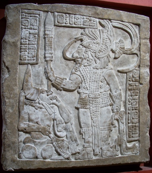 Relief in der Maya-Stätte Yaxchilan