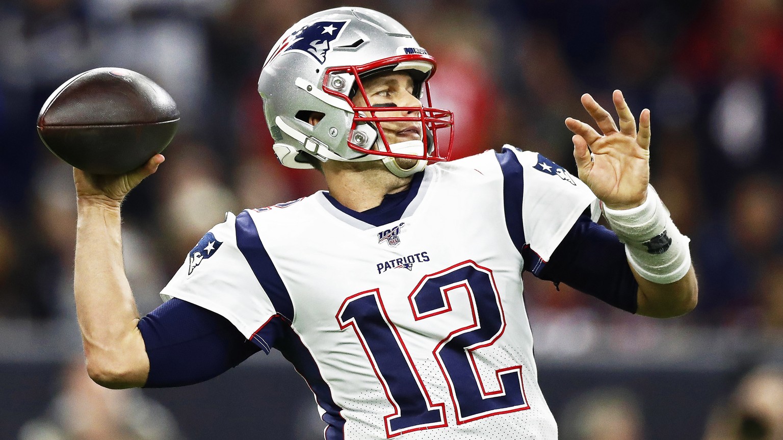 epa08300834 (FILE) - New England Patriots quarterback Tom Brady passes the ball in the first half of the NFL American Football game between New England Patriots and the Houston Texans in Houston, Texa ...