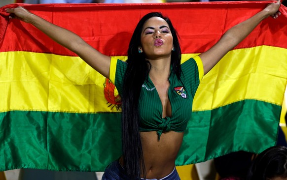 Trotz vollem Körpereinsatz kann diese Bolivianerin «La Verde» nicht zum Sieg schreien.
