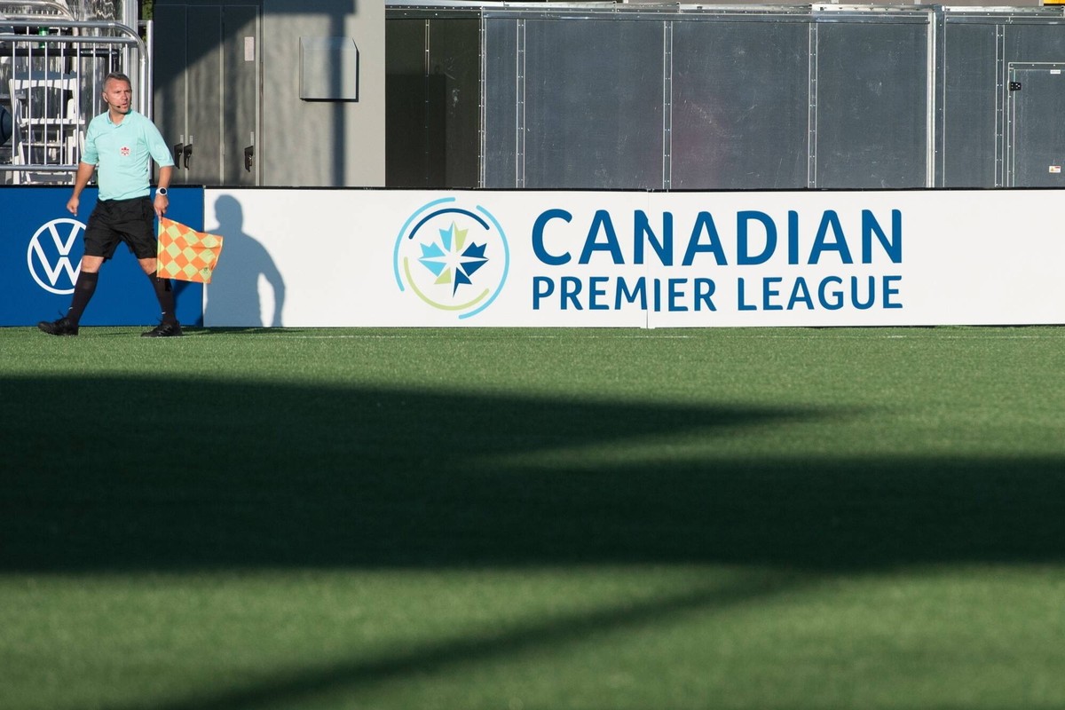 July 30, 2021, Toronto, on, Canada: A referee for the Canadian Premier League follows the play down the field during a CPL soccer match between York United FC and Forge Hamilton FC, at York Lions Stad ...