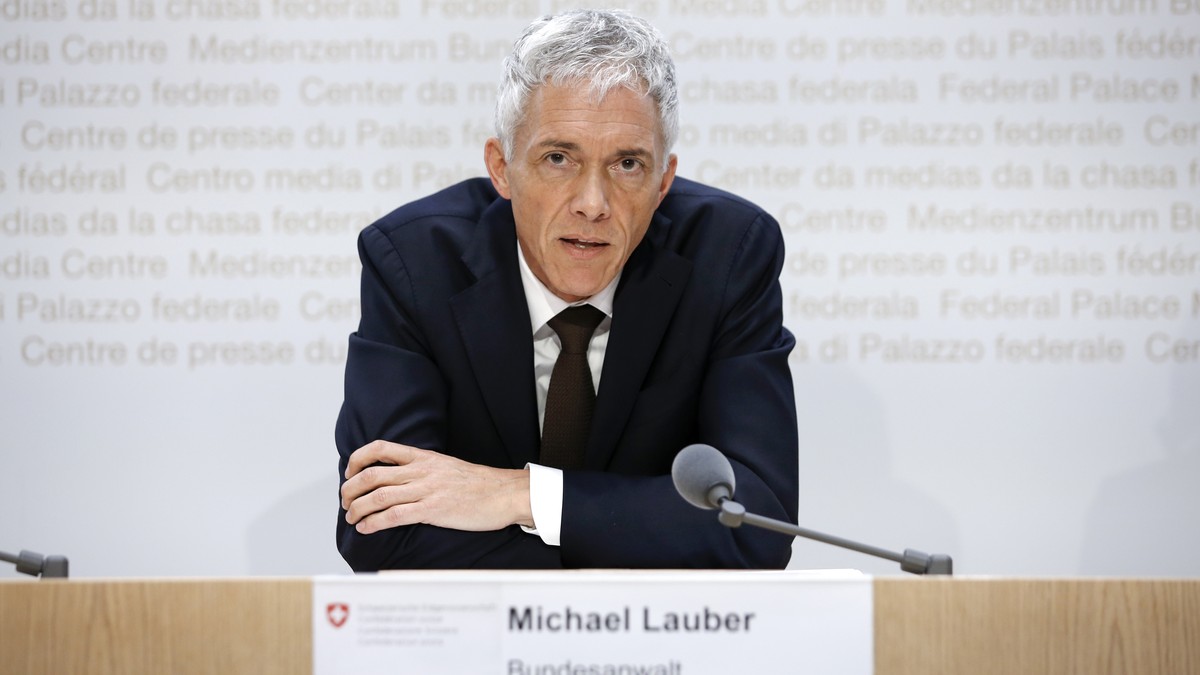 Ex-Bundesanwalt Lauber kritisiert Ermittlungen nach Brand von Crans-Montana
