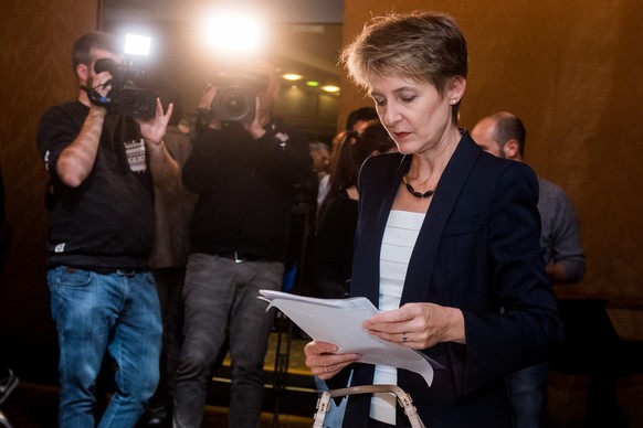 Swiss Justice Minister Simonetta Sommaruga reads a paper during an Interpol conference about the prevention of human traffiking, in Paradiso, Switzerland, on Thursday, October 20, 2016. (KEYSTONE/Ti-P ...