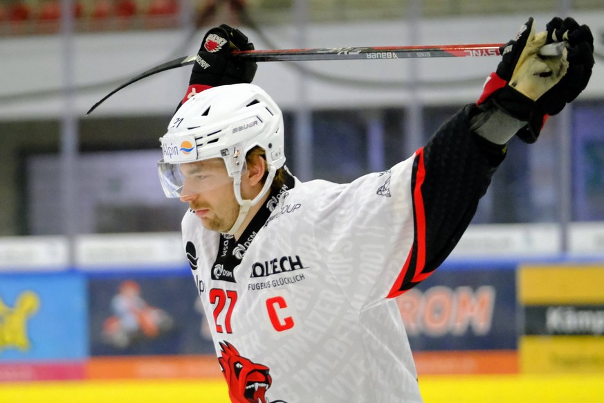 Visp Defender Jorden Gähler 45 SWISS Ice hockey, Eishockey - Swiss League EHC Winterthur vs Wisp 3.02.2023 - Deutweg Arena Winterthur Deutweg Zürich Schweiz Copyright: xSergioxBrunettix