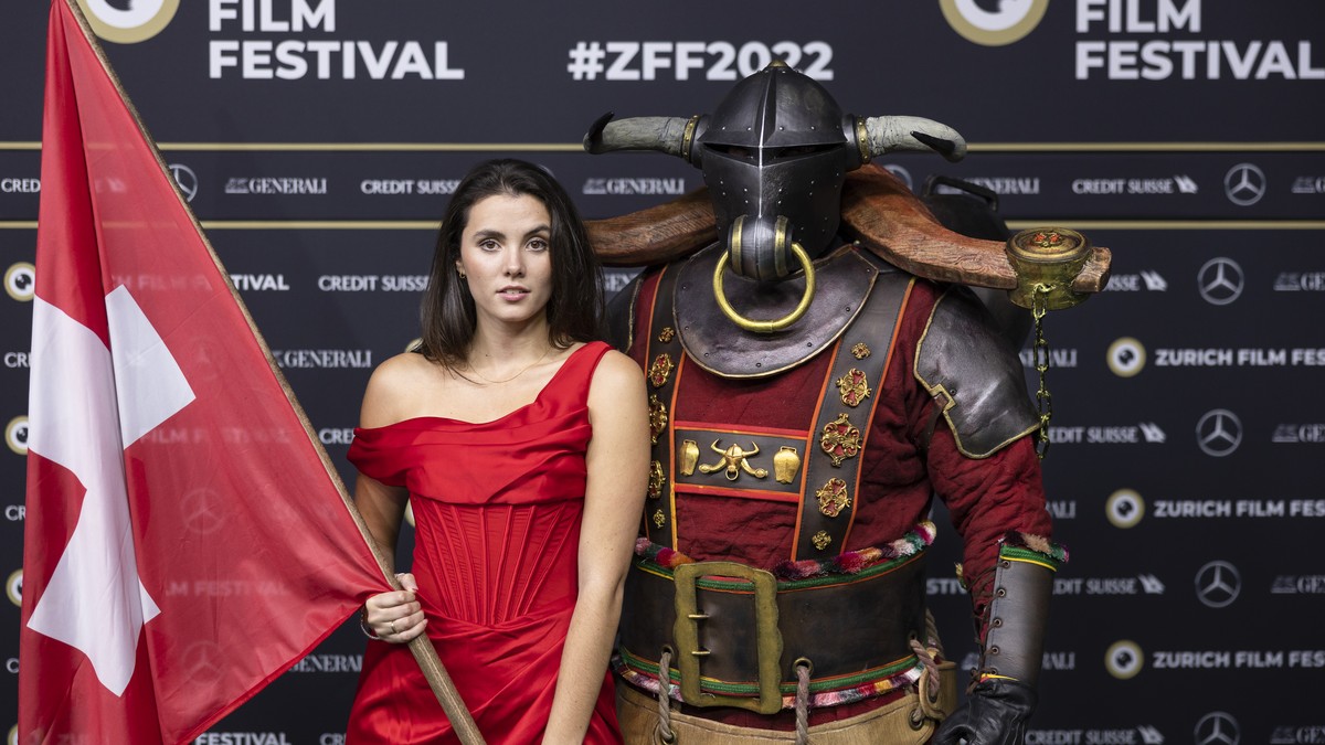 Kultserie Zieht Massen An Premiere In Starnberg Was Die Kritiker Sagen - o97grcm