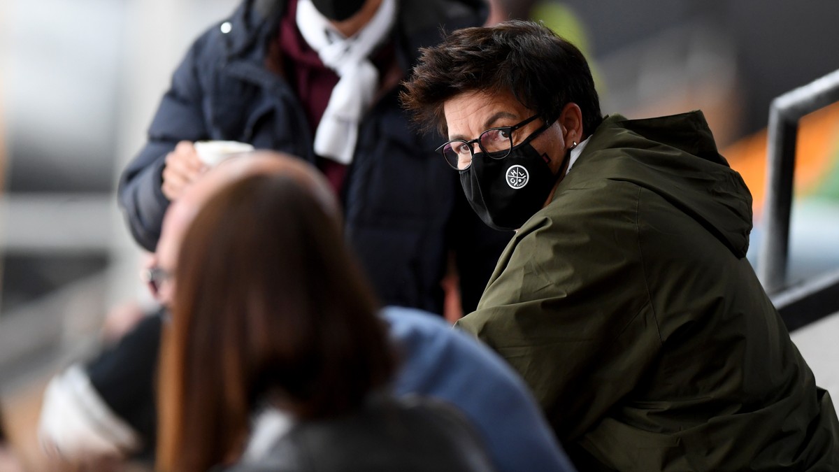 Lugano's President Vicky Mantegazza with the anti covid-19 safety mask, before the preliminary round game of National League A (NLA) Swiss Championship 2020/21 between HC Lugano against ZSC Lions ...