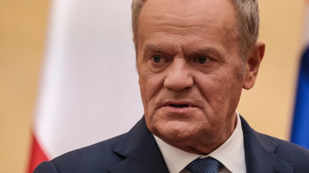 Le prremier ministre polonais, Donald Tusk, a mis en garde contre la multiplication des attaques hybrides menées par la Russie.